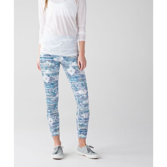 LULULEMON High Times Pant Full-On Luxtreme Size 4 Blurry Belle Multi - Picture 3 of 8